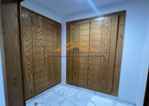 A louer appartement s+1 corniche S