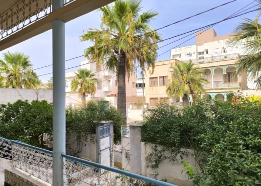 للبيع:ڤيلا في قلب مدينة المكنين