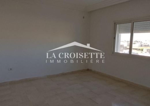 s4 à La Soukra ZAL1865