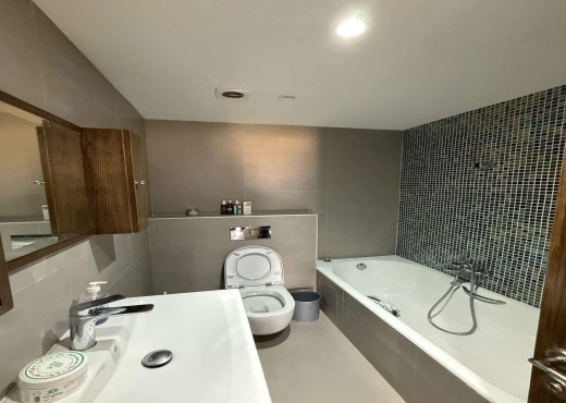 ENNASR 2 : APPARTEMENT DE HAUT STANDING S+2 À LOUE