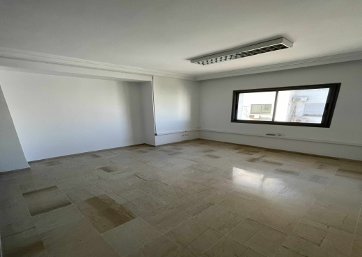 3 Etages bureautiques à louer