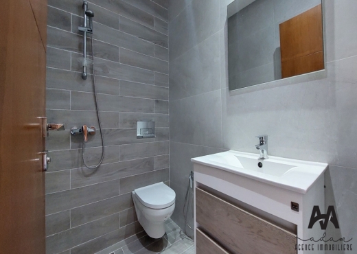 Appartement s+3 de 162m²  avec ter