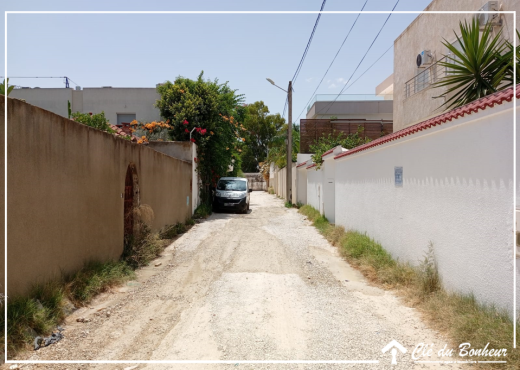 à vendre terrain cloturé