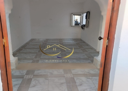 A VENDRE UNE MAISON A CITE CHAKER ARIANA