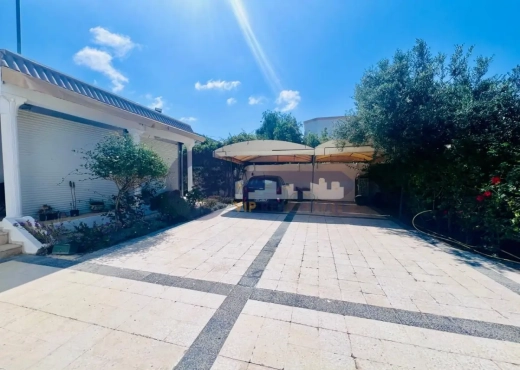 A Vendre Villa spac à Bhar Lazreg