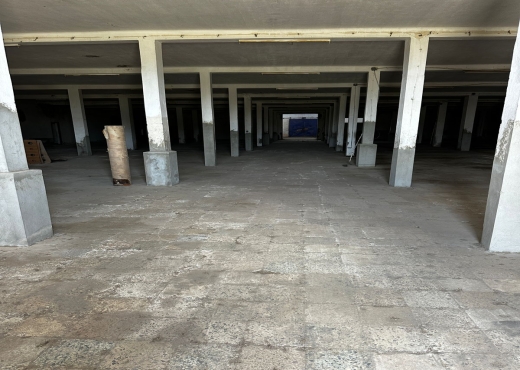 📦 Dépôt Commercial à Louer