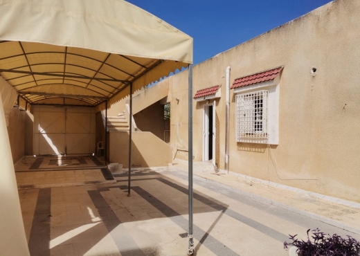 A louer villa s+3 a cité sahafa