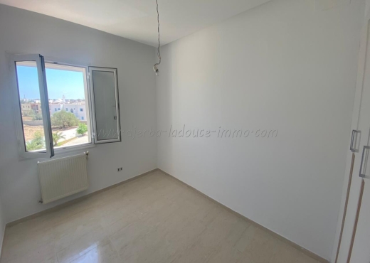 Appartement À Vendre à MEDENINE - À Vendre Appartement S+2 à Djerba - Immobiliere.tn - Photo 2
