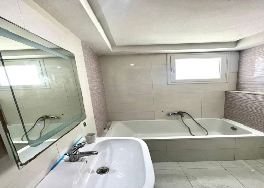 📍MENZAH 9 C  : APPARTEMENT S+2 HA
