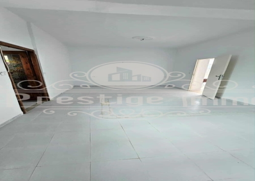 spacieux rez de chaussée