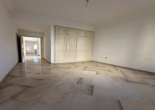 A Vendre Appart S+3 La Soukra