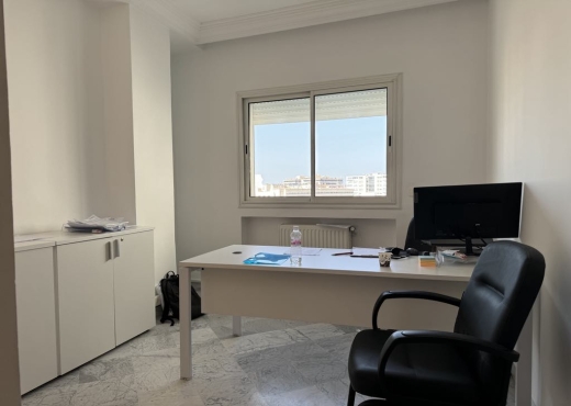 Super bureau 200 m² au cun