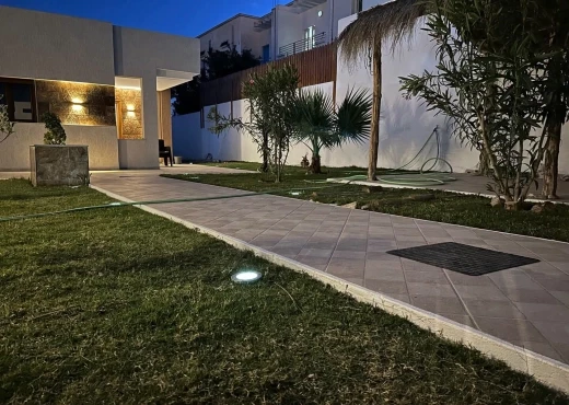 villa À Louer à MEDENINE - VILLA D’EXCEPTION À LOUER SAISONNIÈRE DJERBA - Immobiliere.tn - Photo 3