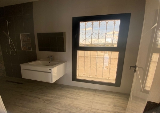 Pro-immobilière met en vente une villa S+4  à Monc