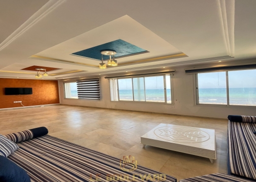 A vendre villa pied dans l'eau
