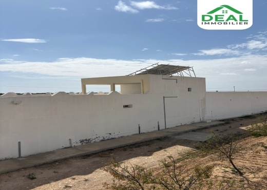 Seniya de 4 hectare et 5000 m² à vendre