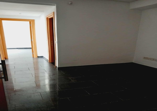 Super bureau 85 m² au lac 2