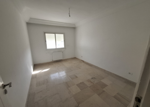 À vendre : Appartement S+3 spacieu