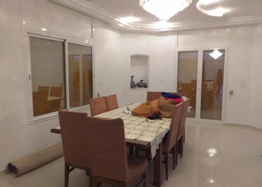 A Vendre Villa S+5 Rte Saltania