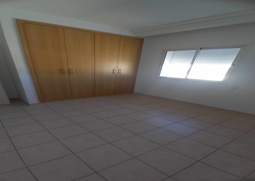 AV S1 titré la soukra 215 Md