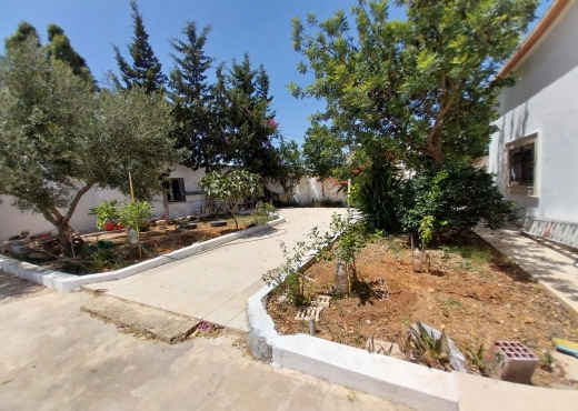 À VENDRE UNE VILLA S+3 À BORJ TOUI