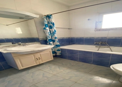 RIADH EL ANDALOUS : APPARTEMENT S+3  A VENDRE