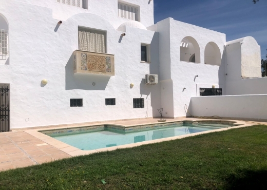 À louer à l’année à hammamet nord  une villa S+2