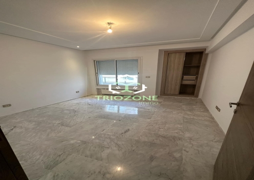 A vendre S+3 HS Jardins Carthage