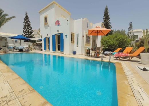 BELLE VILLA AVEC PISCINE PRIVÉE