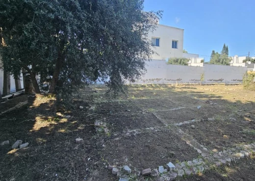terrain À Vendre à ARIANA - TERRAIN À BÂTIR — 831 m² LA SOUKRA - Immobiliere.tn
