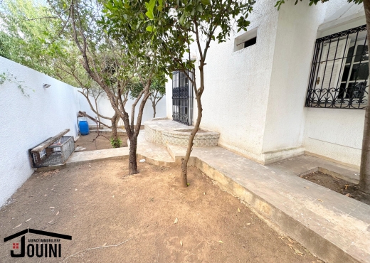 Grande Villa Près De Fatouma Bourg