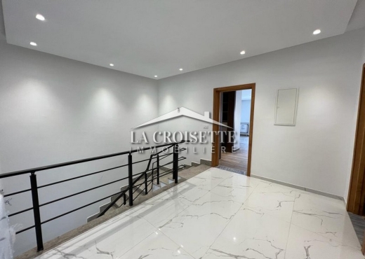 Villa s4 avec piscine à La Soukra