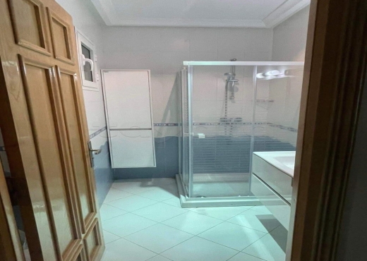 📍ENNASR 1 : APPARTEMENT S+3 A LOU