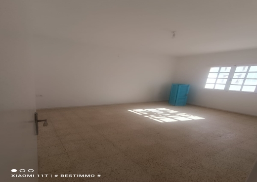 immeuble À Vendre à ARIANA - A vendre villa et commerce - Immobiliere.tn - Photo 9