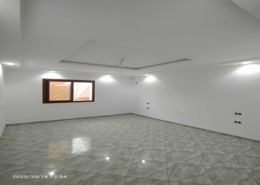 A vendre Une maison nouvellement construit située