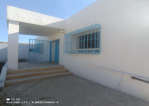 immeuble À Vendre à ARIANA - A vendre villa et commerce - Immobiliere.tn