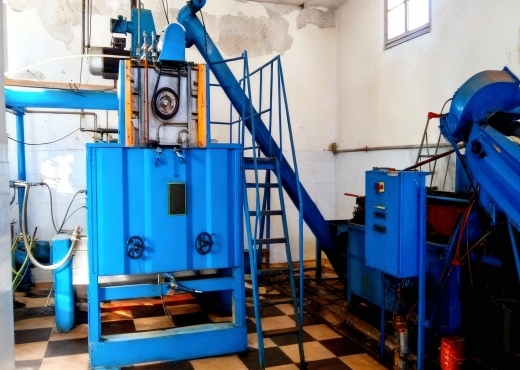 🔶 معصرة عصرية للبيع – سيدي بوعكازين