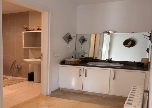 ENNASR 2 : TRIPLEX S+5 A LOUER