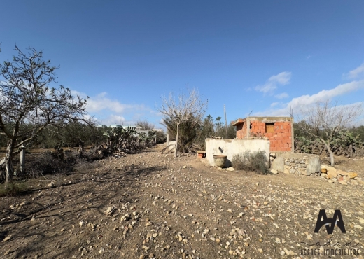 Terrain de 2664m² à Dharoufa