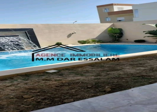 villa avec piscine à vendre