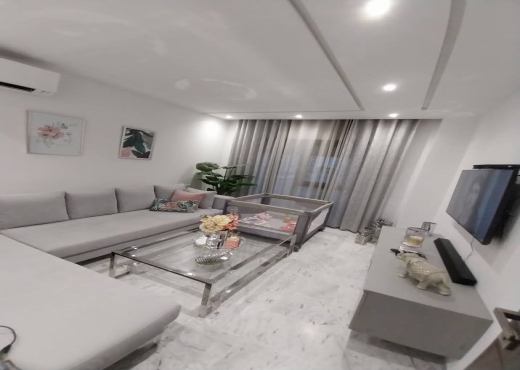 A Vendre appart  S+3 HS La Soukra