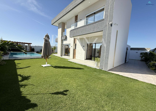 Vente Villa Suzanna S+4