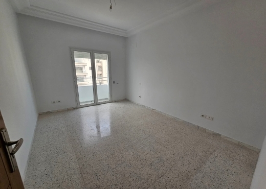 📍L'AOUINA WAHAT: APPARTEMENT S+2 A VENDRE