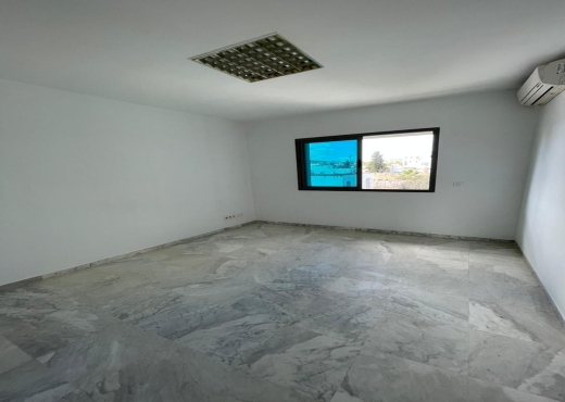 Bureau h+3 à louer au cité jardins