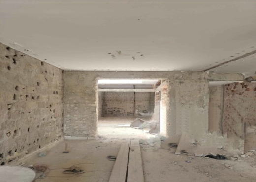Maison à Rénover R+3 à ZT, Khezama