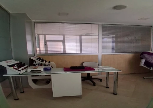 local commercial À Louer à TUNIS - À louer Local commercial  Lac1 - Immobiliere.tn - Photo 4