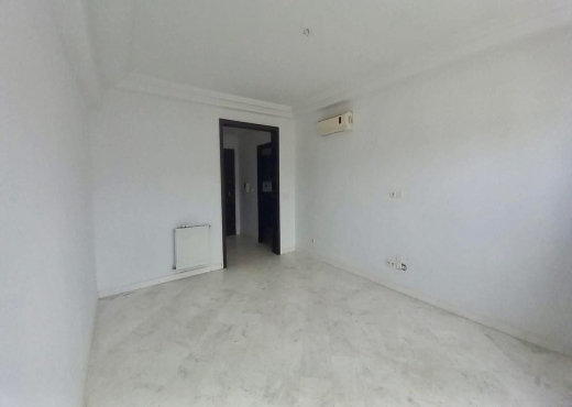 ENNASR 2  : APPARTEMENT S+2 A LOUE