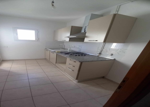 AV S1 titré la soukra 215 Md