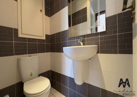 Appartement S+3 vide à Mrezga