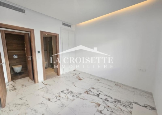 s1 aux Jardins de Carthage ZAL1968